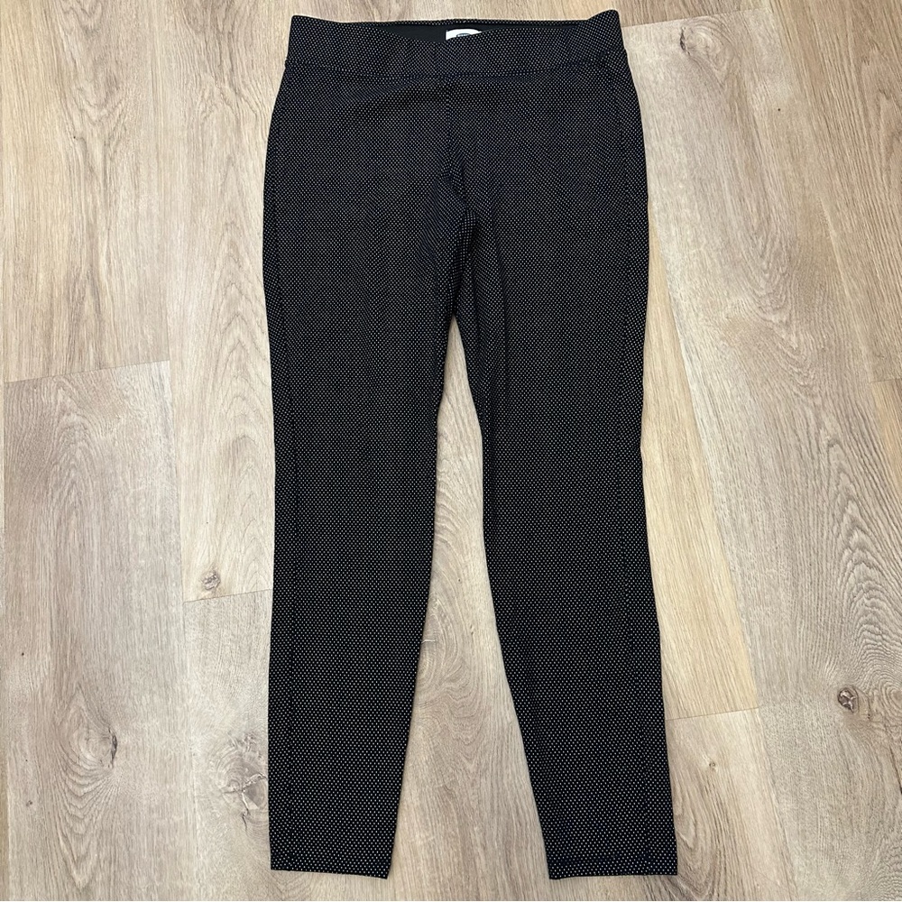 Old Navy Black Pull-on Leggings with White Micro Dots size M